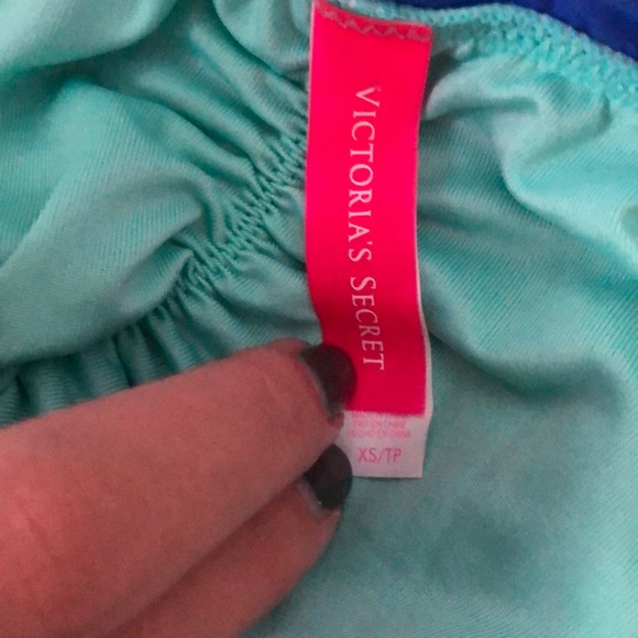 Victoria’s Secret Bikini Bottoms - Picture 3 of 3